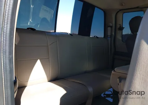 2005 Ford F-250 Lariat/Xl/Xlt из США, поврежденный, VIN 1FTSX21P65EB81241